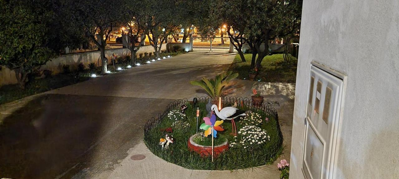 Apartments Las Cabezas 扎达尔 外观 照片