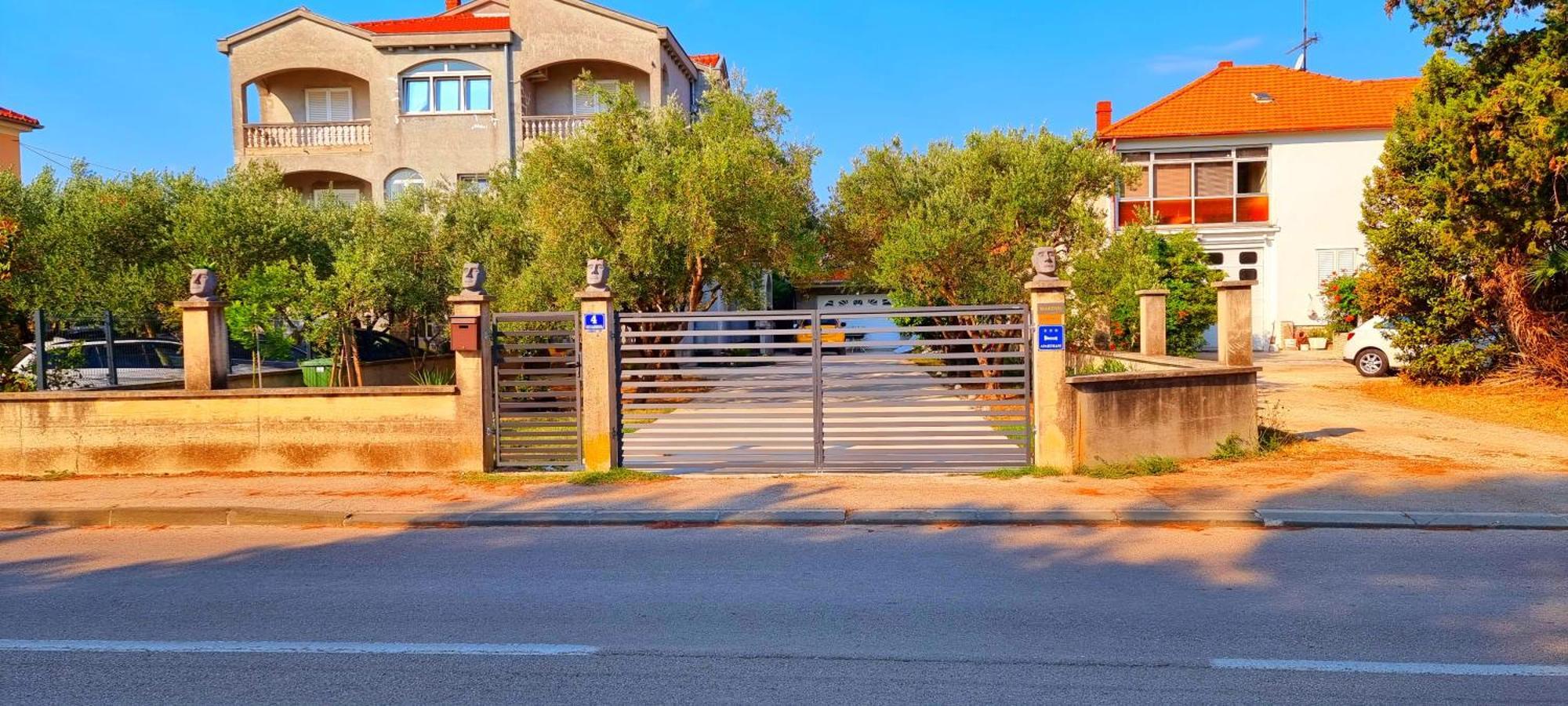 Apartments Las Cabezas 扎达尔 外观 照片